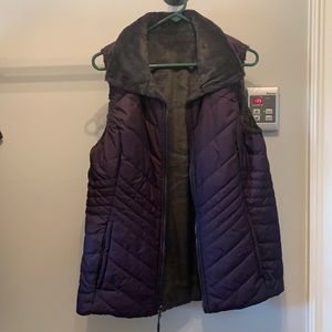 North Face Reversible Vest size L